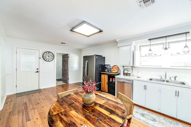 306 St. Bernard, Thibodaux, LA 70301