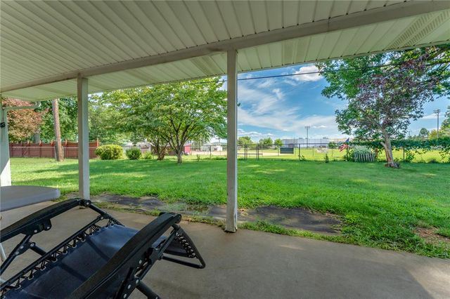 938 West Union Street, Whitehall Twp, PA 18052