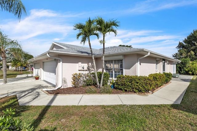 439 Bethany Village CIR, Lehigh Acres, FL 33936