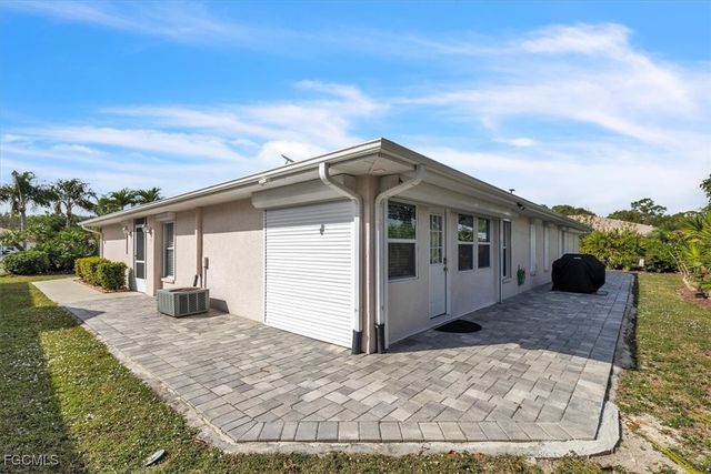 439 Bethany Village CIR, Lehigh Acres, FL 33936