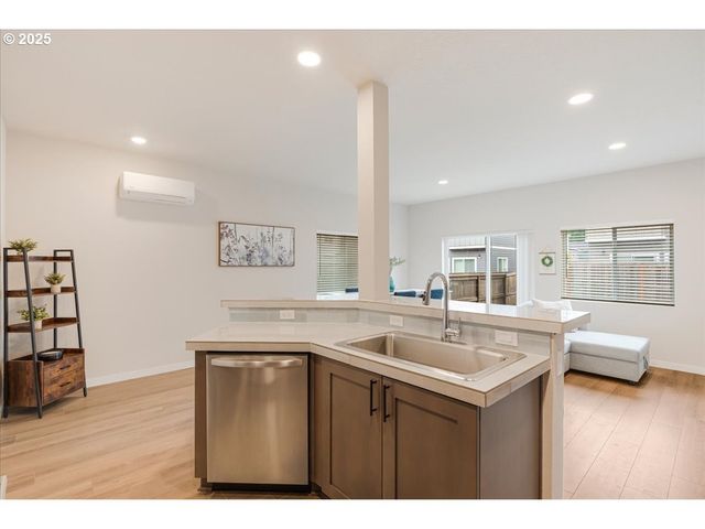 2856 S NECTARINE St, Cornelius, OR 97113