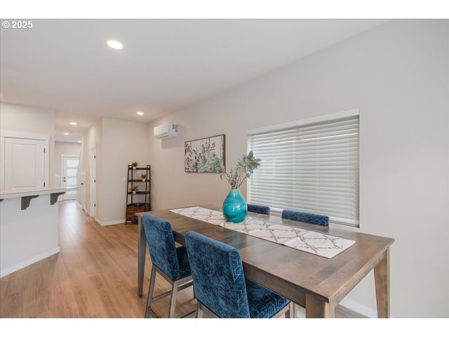 2856 S NECTARINE St, Cornelius, OR 97113