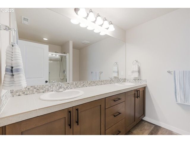 2856 S NECTARINE St, Cornelius, OR 97113