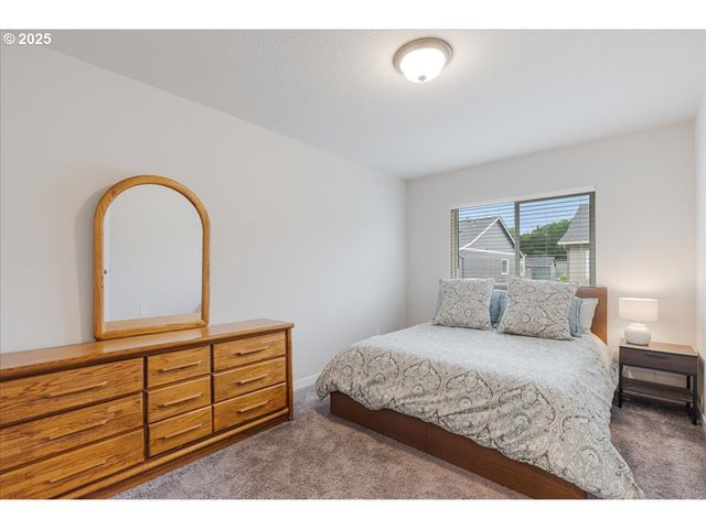 2856 S NECTARINE St, Cornelius, OR 97113