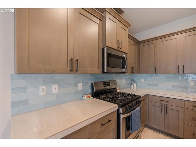 2856 S NECTARINE St, Cornelius, OR 97113