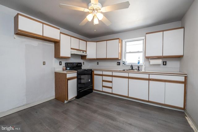 1017 MARKET ST, Gloucester City, NJ 08030