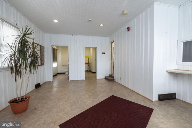 1017 MARKET ST, Gloucester City, NJ 08030