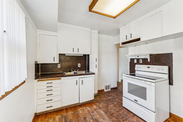 3722 Larchmont Street, Flint, MI 48532