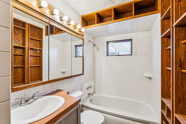 3722 Larchmont Street, Flint, MI 48532