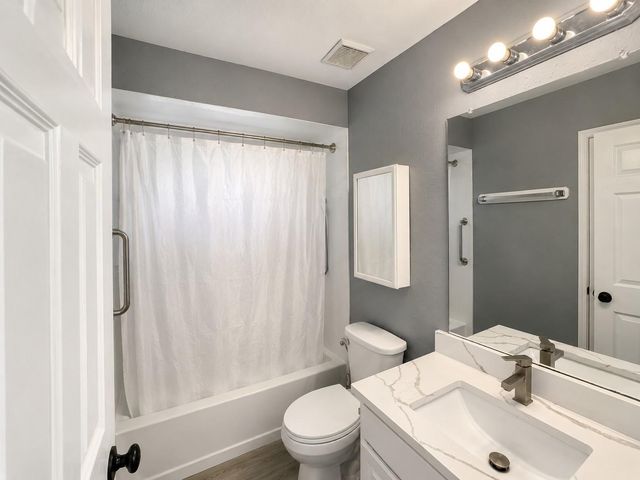 3006 Pecan Wood Drive, Missouri City, TX 77459