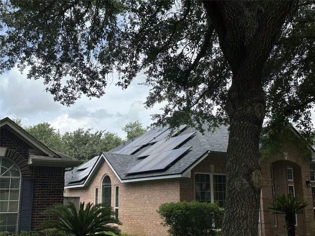 3006 Pecan Wood Drive, Missouri City, TX 77459