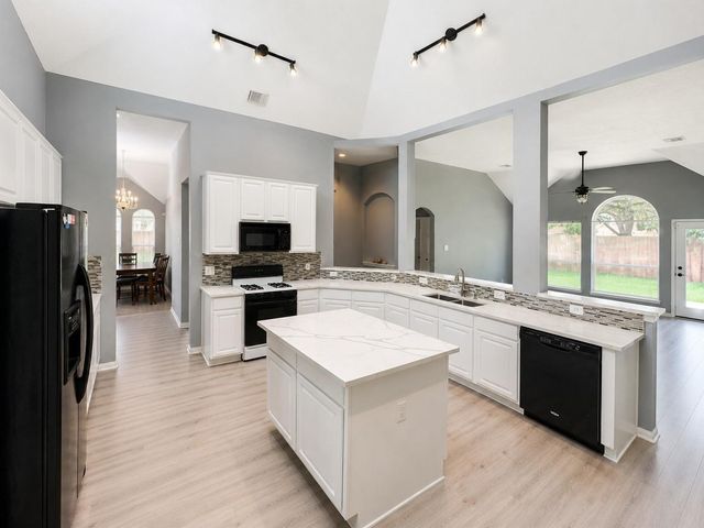 3006 Pecan Wood Drive, Missouri City, TX 77459