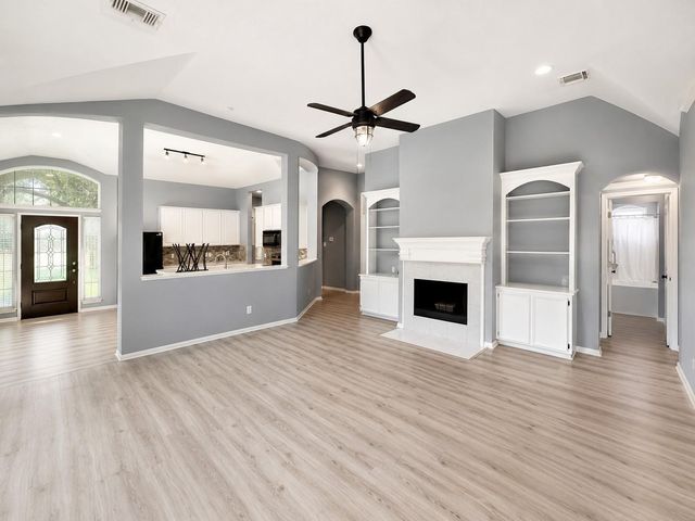 3006 Pecan Wood Drive, Missouri City, TX 77459