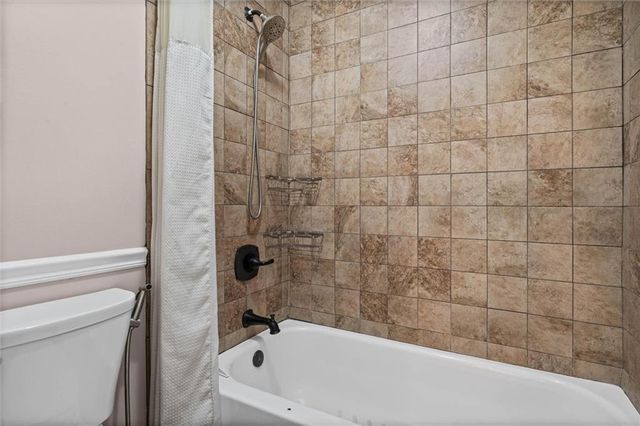 3005 Fredricksburg Court, Mobile, AL 36693