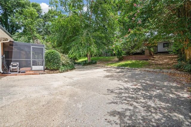 3005 Fredricksburg Court, Mobile, AL 36693