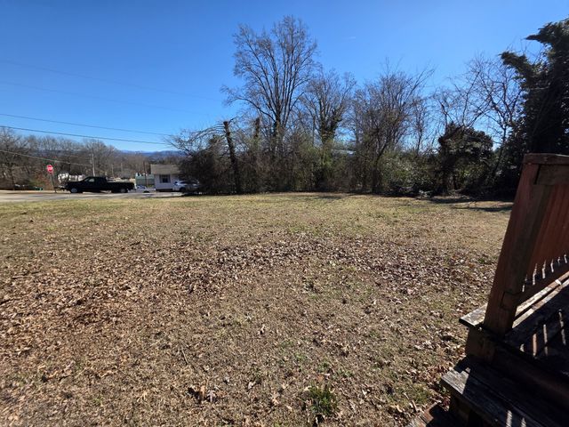 2001 Lacy Ln, Maryville, TN 37801