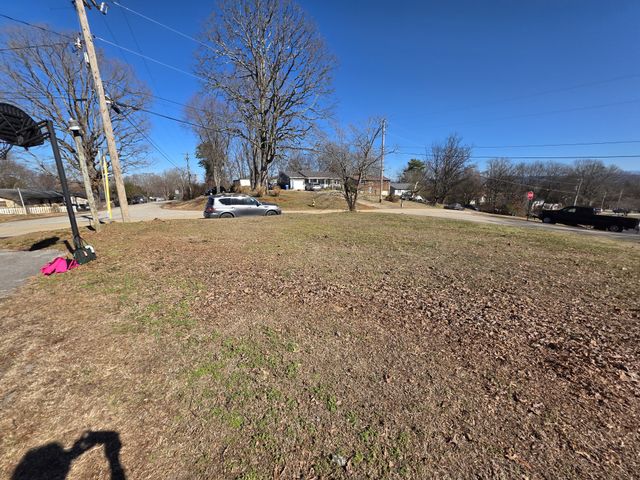 2001 Lacy Ln, Maryville, TN 37801