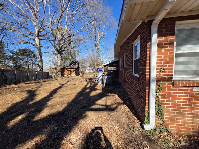 2001 Lacy Ln, Maryville, TN 37801