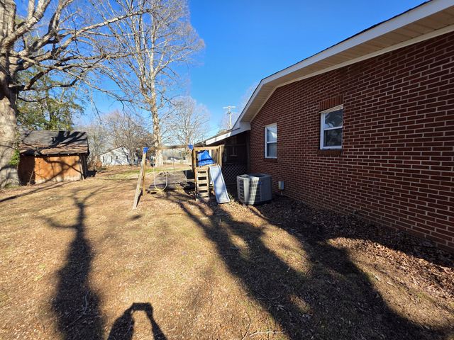 2001 Lacy Ln, Maryville, TN 37801