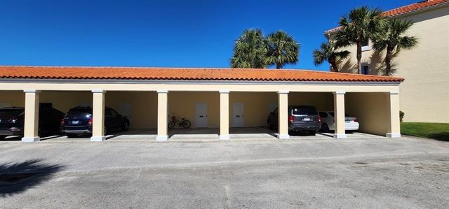 5060 Harmony Circle 104, Vero Beach, FL 32967