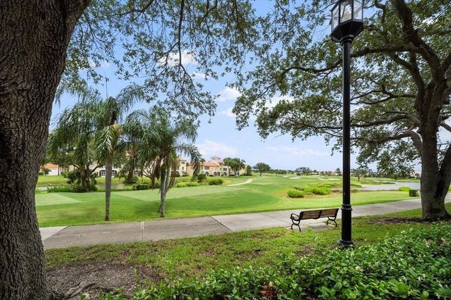 5060 Harmony Circle 104, Vero Beach, FL 32967