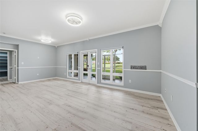 5060 Harmony Circle 104, Vero Beach, FL 32967