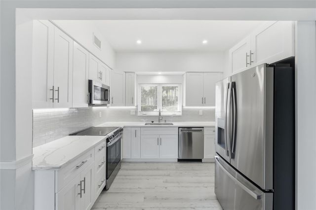 5060 Harmony Circle 104, Vero Beach, FL 32967