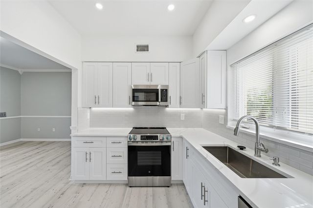 5060 Harmony Circle 104, Vero Beach, FL 32967