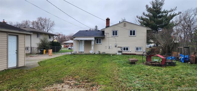 6916 Arcola Street, Garden City, MI 48135