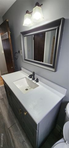 6916 Arcola Street, Garden City, MI 48135