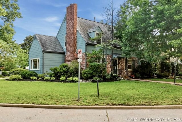 2504 S Boston Place, Tulsa, OK 74114