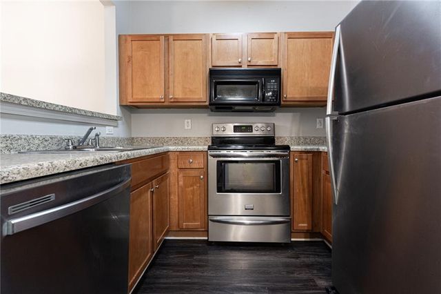 3622 Ginnis SW Road 5, Atlanta, GA 30331