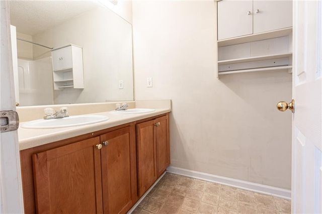 3622 Ginnis SW Road 5, Atlanta, GA 30331