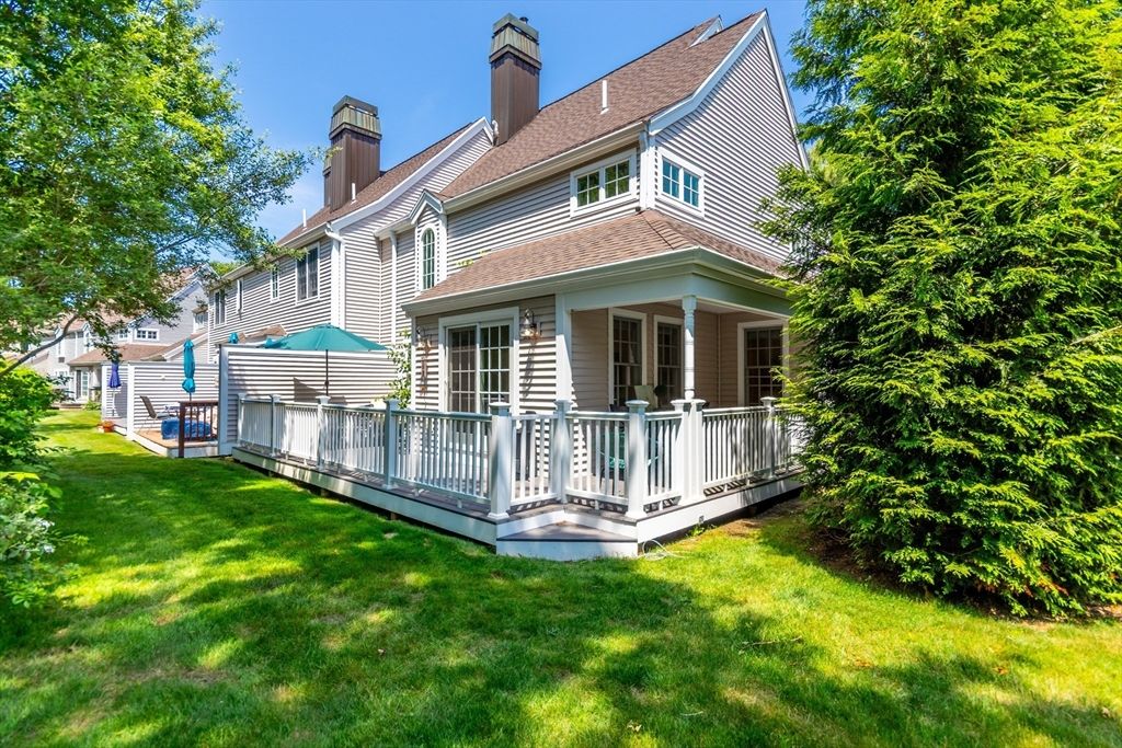 15 Hampton Ct 15, Mashpee, MA 02649