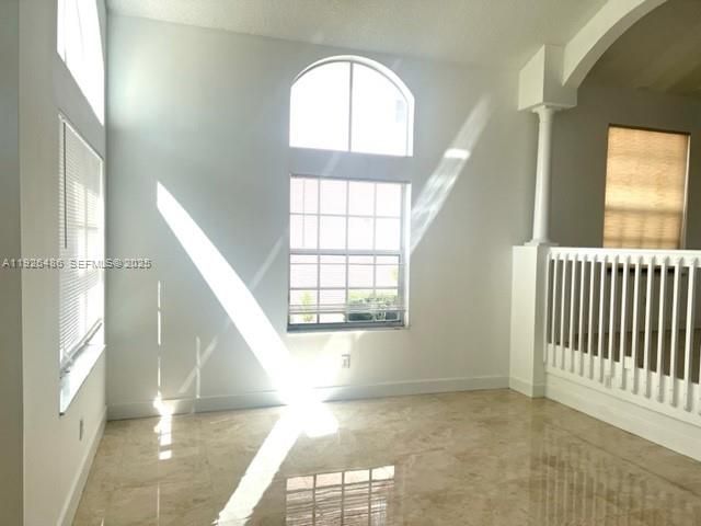 1561 NW 159th Ave, Pembroke Pines, FL 33028