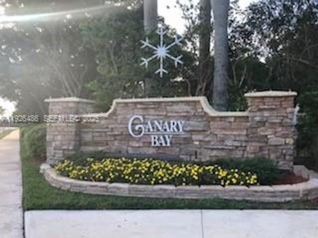 1561 NW 159th Ave, Pembroke Pines, FL 33028