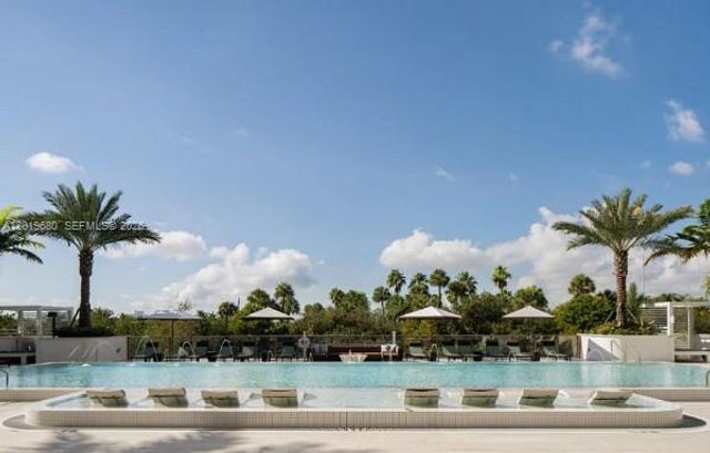 3900 Alton Road 305, Miami Beach, FL 33140