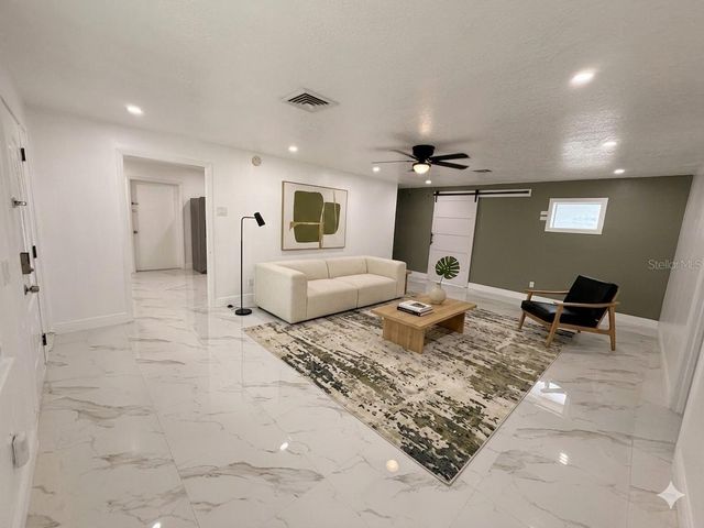 907 VALENTINA DRIVE, Dundee, FL 33838