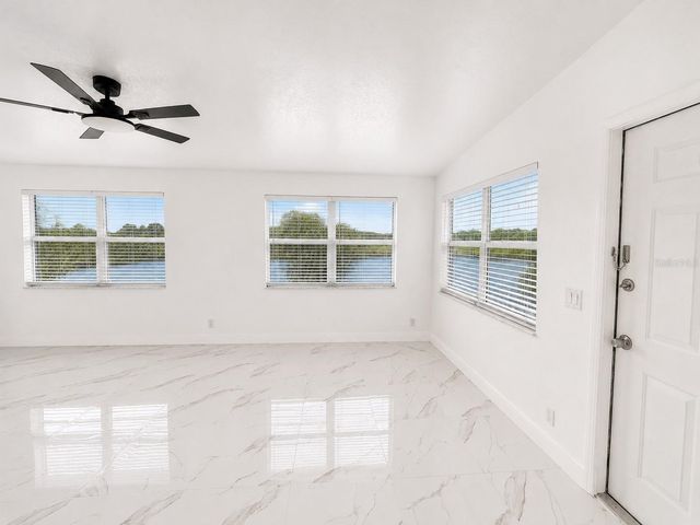 907 VALENTINA DRIVE, Dundee, FL 33838