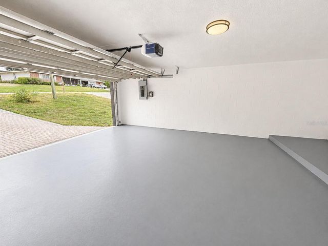 907 VALENTINA DRIVE, Dundee, FL 33838