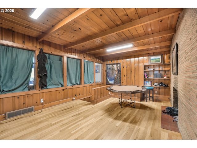 27424 Se EAGLE CREEK Rd, Estacada, OR 97023