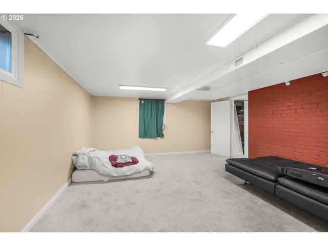 27424 Se EAGLE CREEK Rd, Estacada, OR 97023