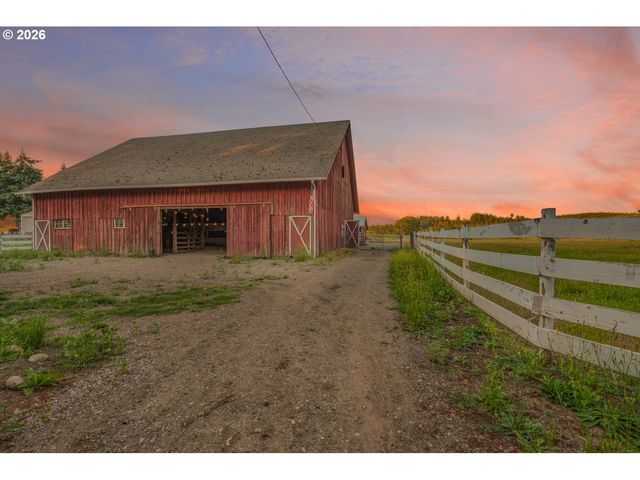 27424 Se EAGLE CREEK Rd, Estacada, OR 97023