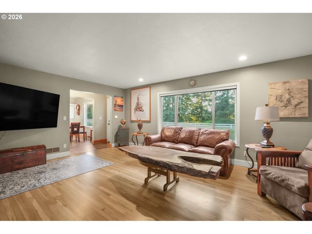 27424 Se EAGLE CREEK Rd, Estacada, OR 97023
