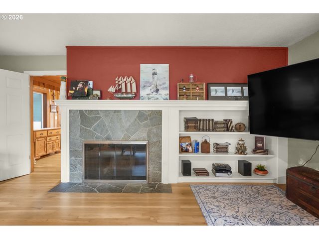 27424 Se EAGLE CREEK Rd, Estacada, OR 97023
