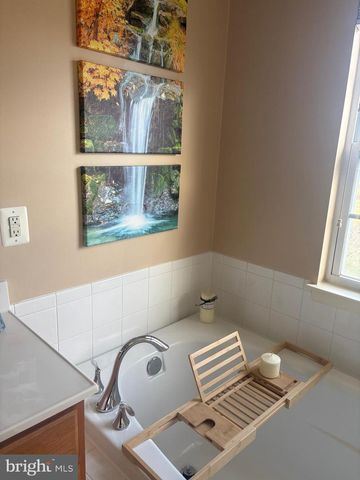 9831 BIGGS RD, Baltimore, MD 21220