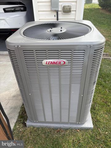 9831 BIGGS RD, Baltimore, MD 21220