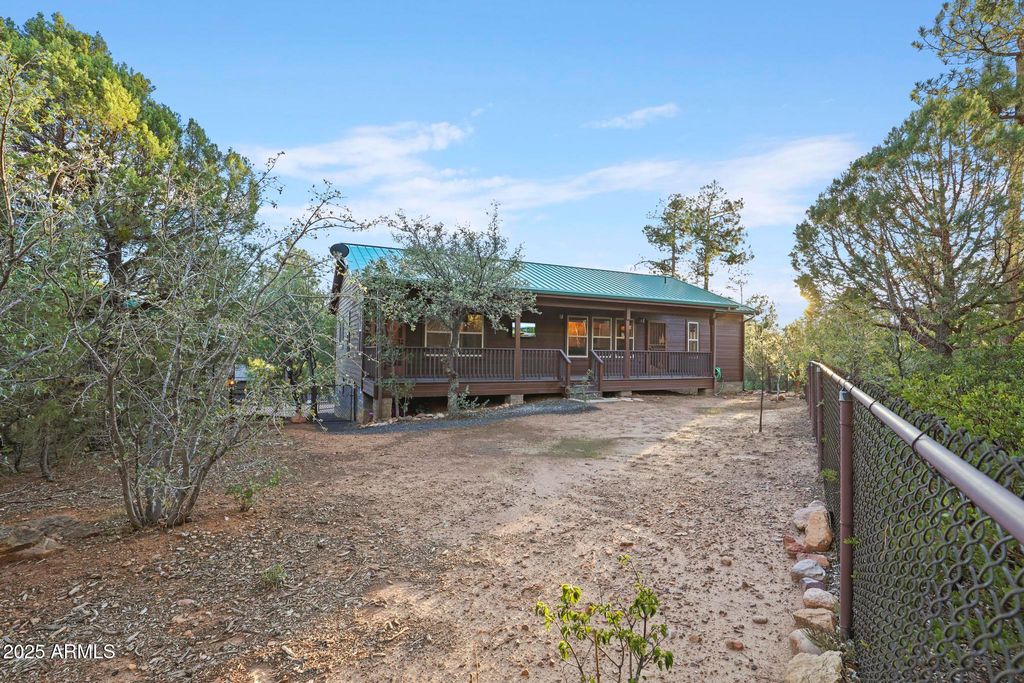 Image 30 of property listing at 2700 S MARSHALLS Run, Show Low, AZ 85901