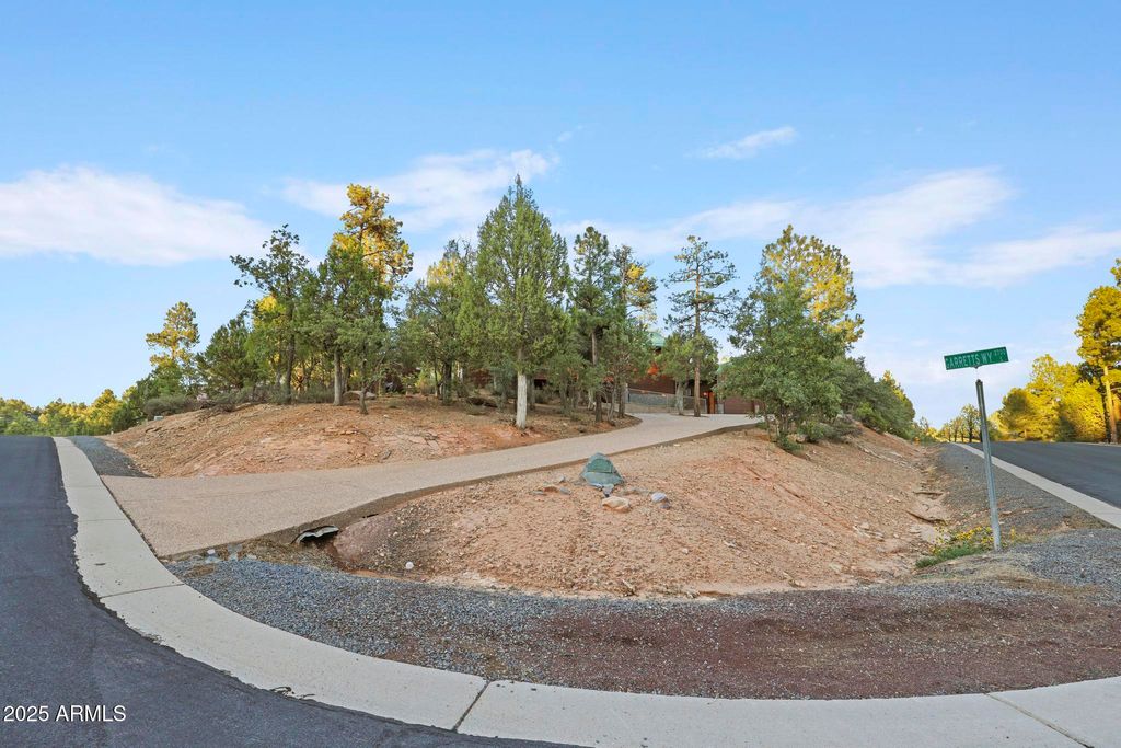 Image 36 of property listing at 2700 S MARSHALLS Run, Show Low, AZ 85901