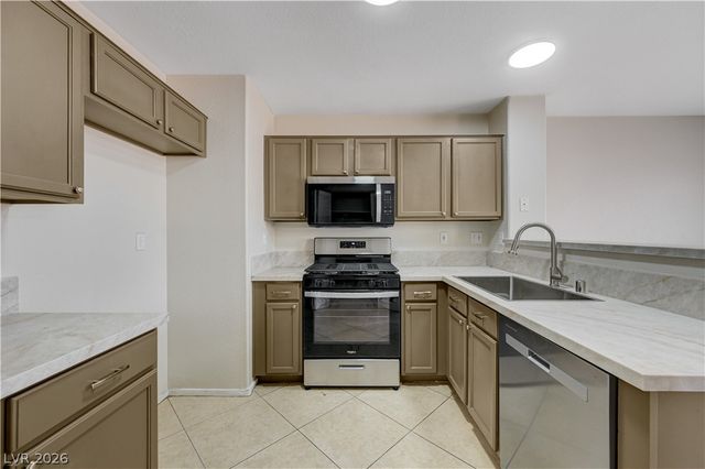 2706 Guidance Court, North Las Vegas, NV 89031